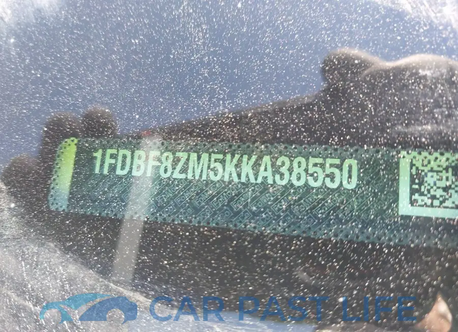 1FDBF8ZM5KKA38550# 9