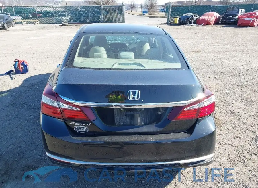 1HGCR2F3XHA143769# 17