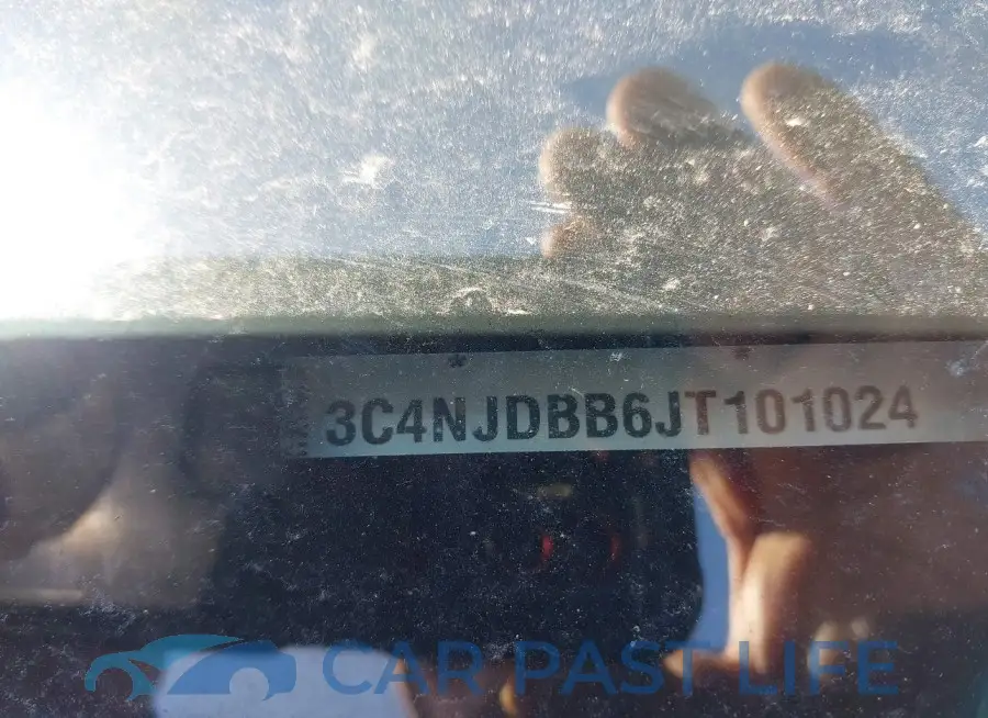 3C4NJDBB6JT101024# 9