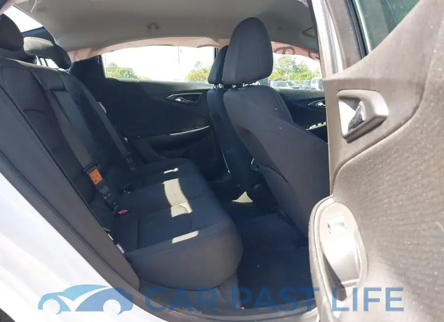 1G1ZD5ST6RF109324# 8