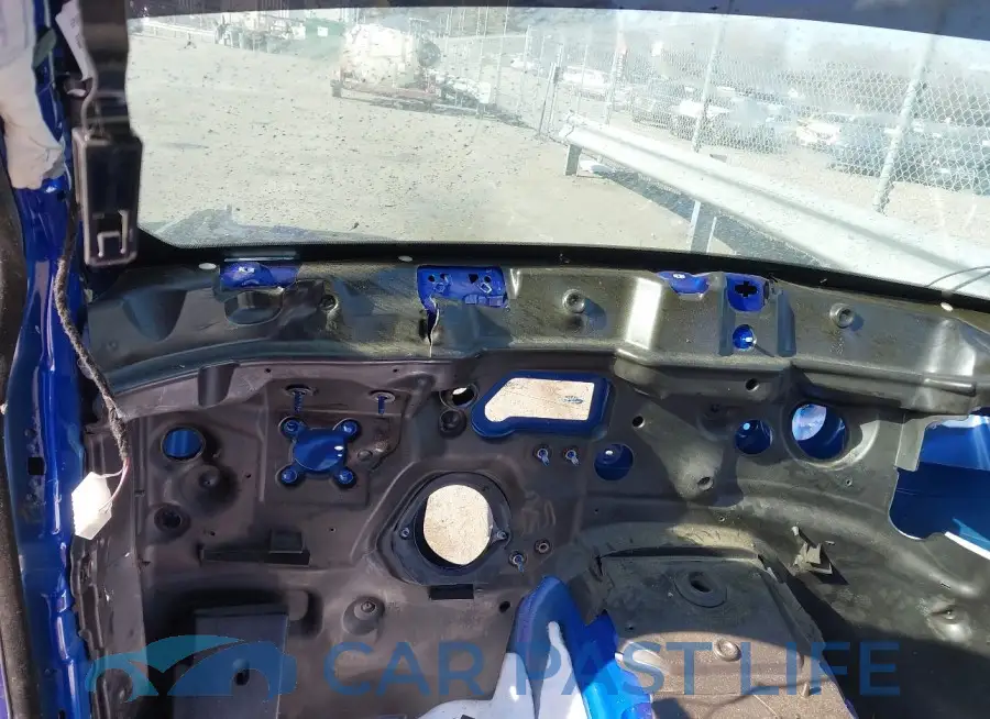 2C3CDXGJ8MH557706# 7