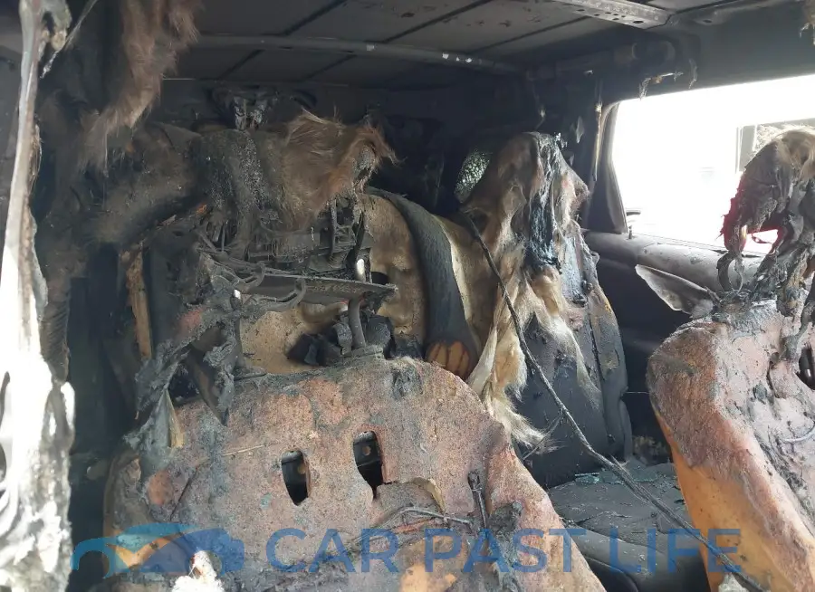 3C4PDCAB4FT517804# 8