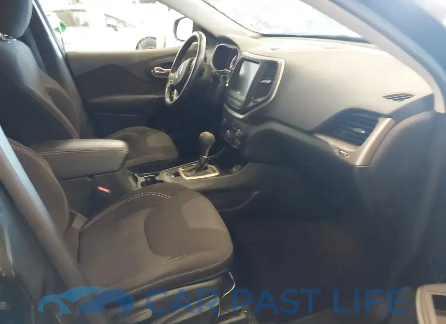 1C4PJLCB9FW536767# 5