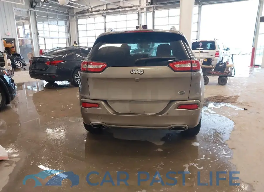 1C4PJLJS6GW338975# 16