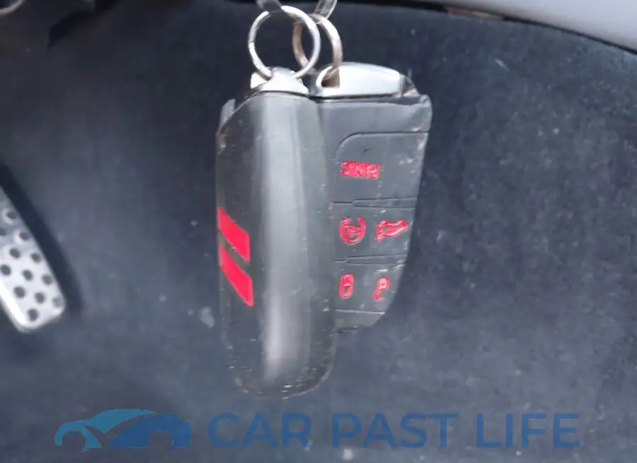 2C3CDXCT9LH208382# 11