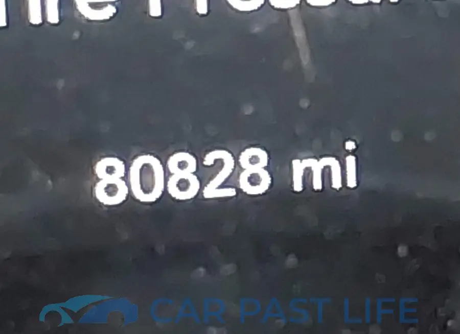 2C3CDZAG8JH229870# 15