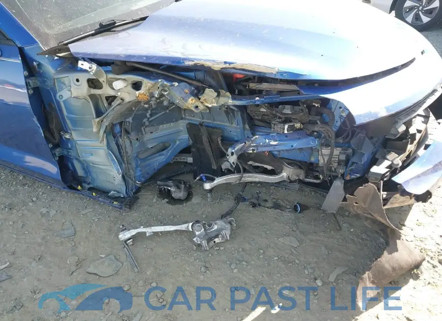 1G1FB1RS6J0150932# 6