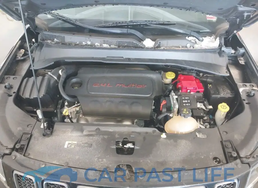 3C4NJDDB7MT564422# 10