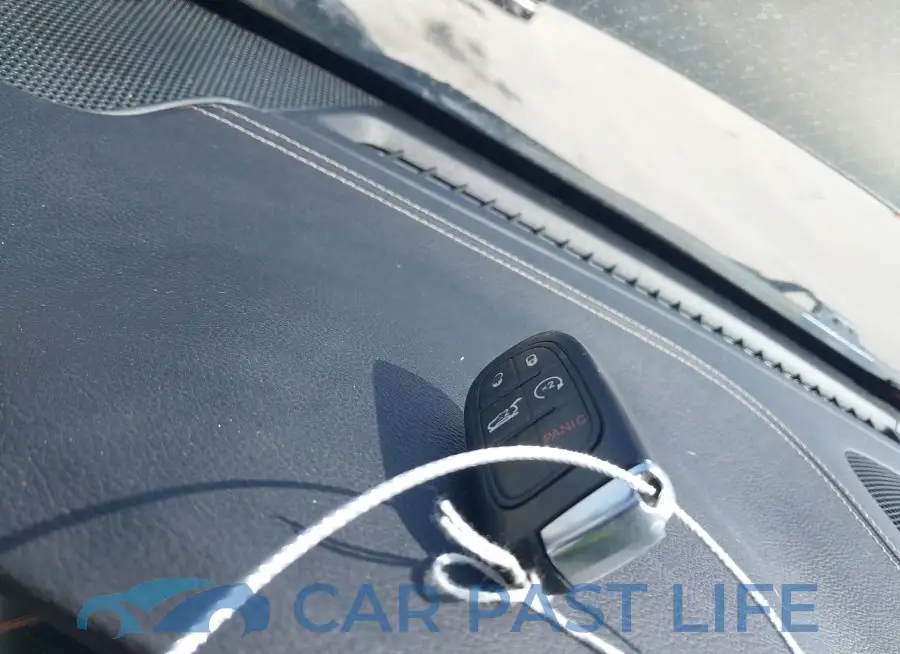 1C4PJMCS9FW588826# 11