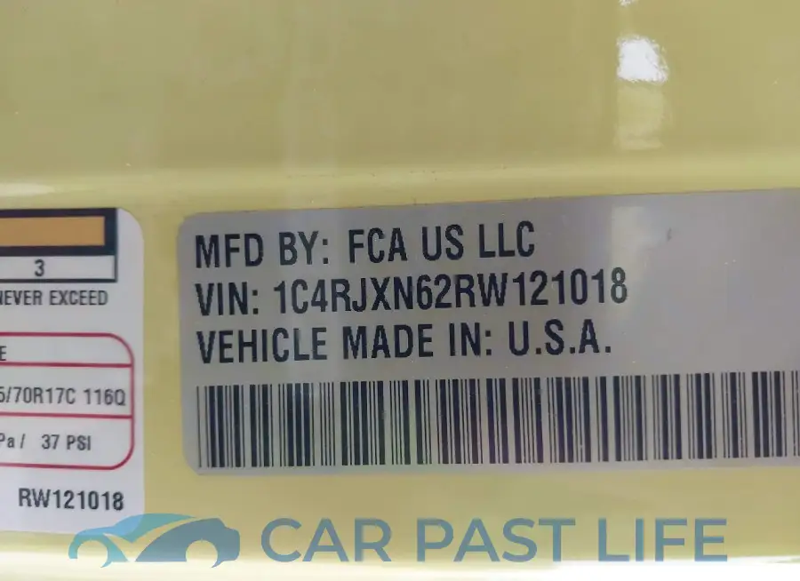 1C4RJXN62RW121018# 9