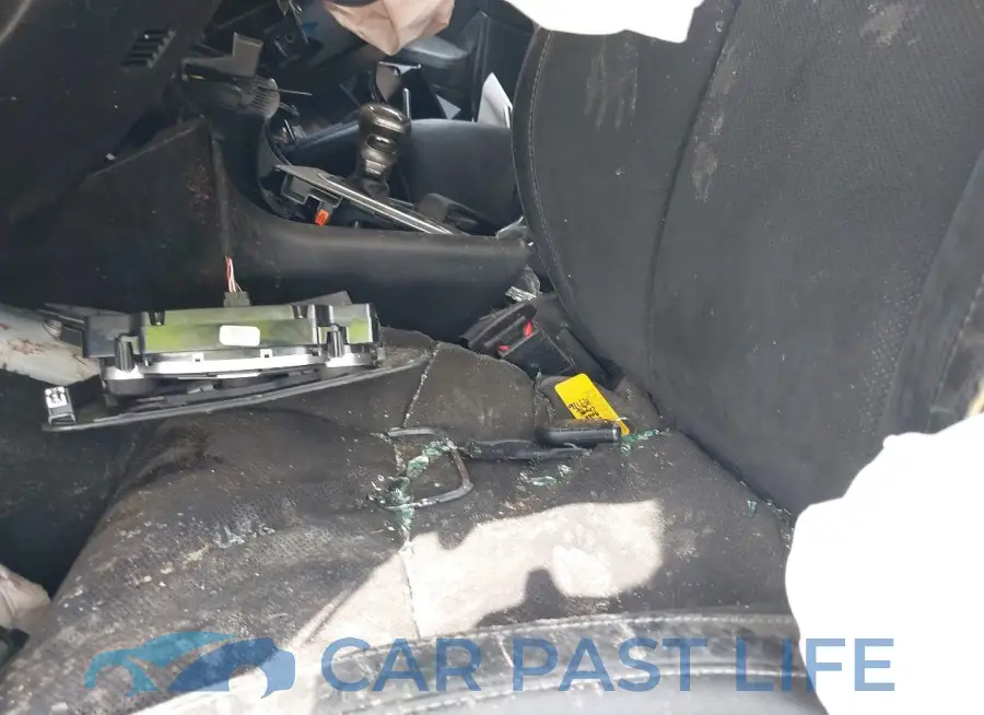 2C3CDXGJ8NH147716# 11