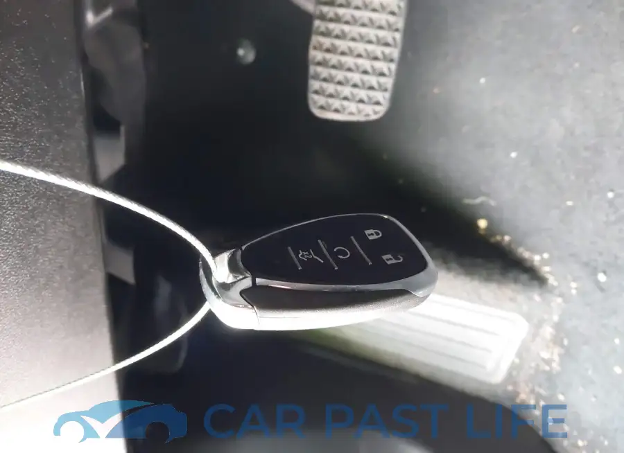 2GNAXKEV1K6178856# 11