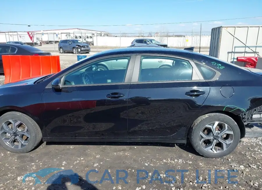 3KPF24AD0ME302866# 14