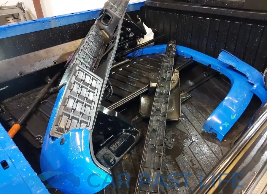 3TMCZ5AN8LM340900# 12