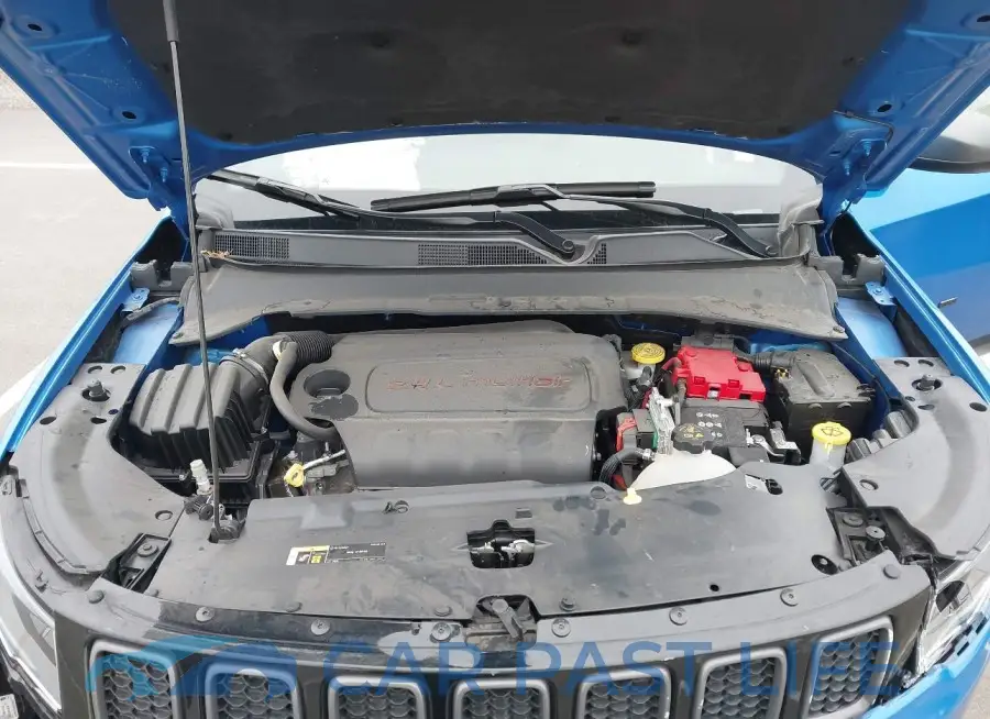 3C4NJDEB5MT529070# 10