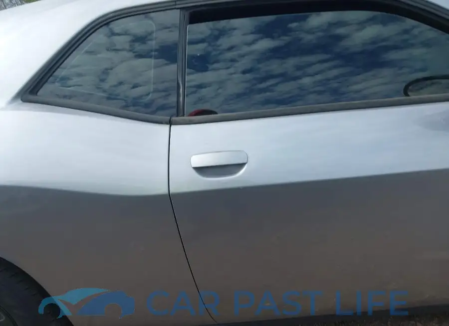2C3CDZAG2FH913515# 12
