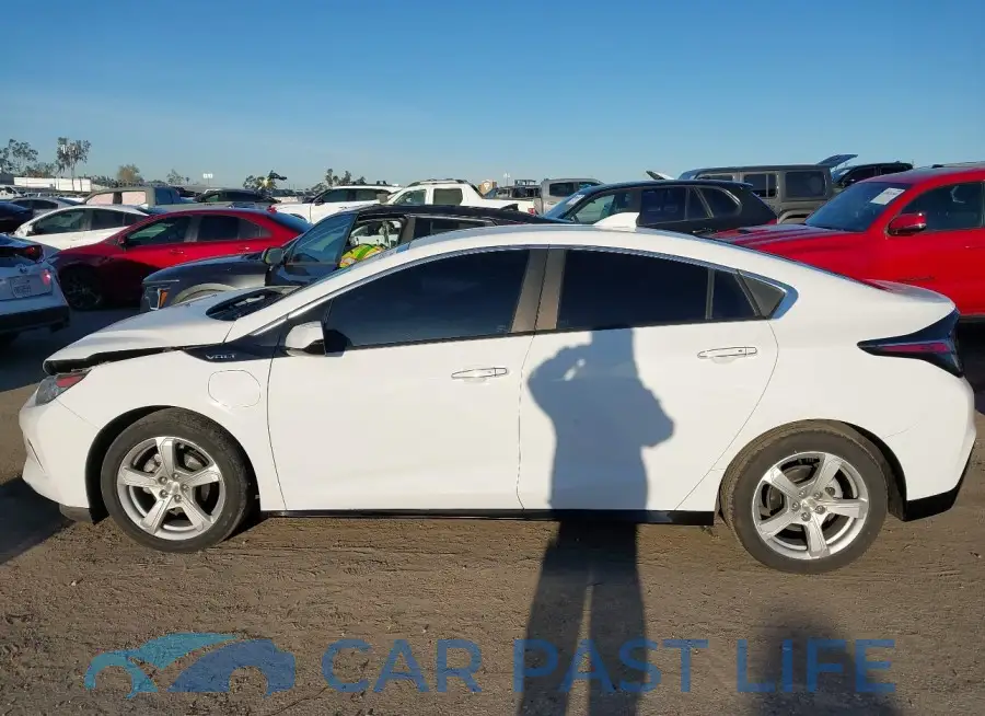 1G1RC6S50JU152745# 14