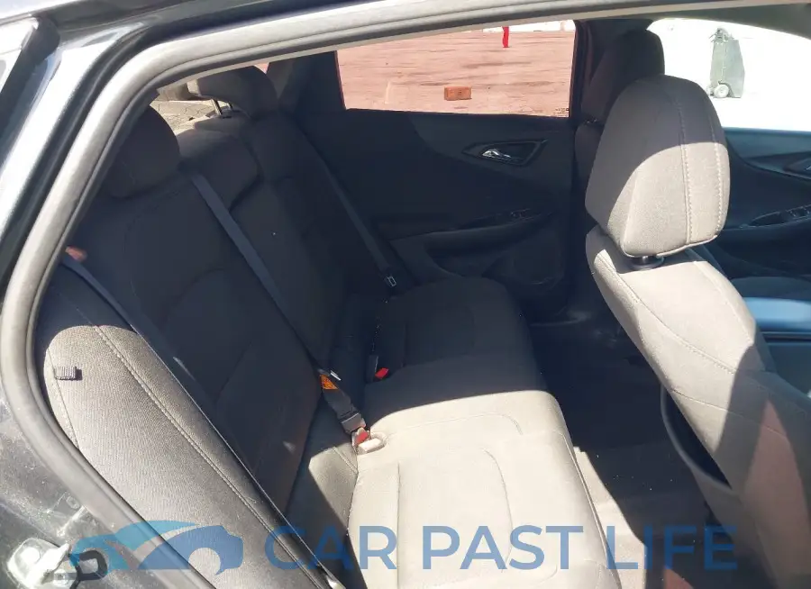 1G1ZB5ST2JF231804# 8