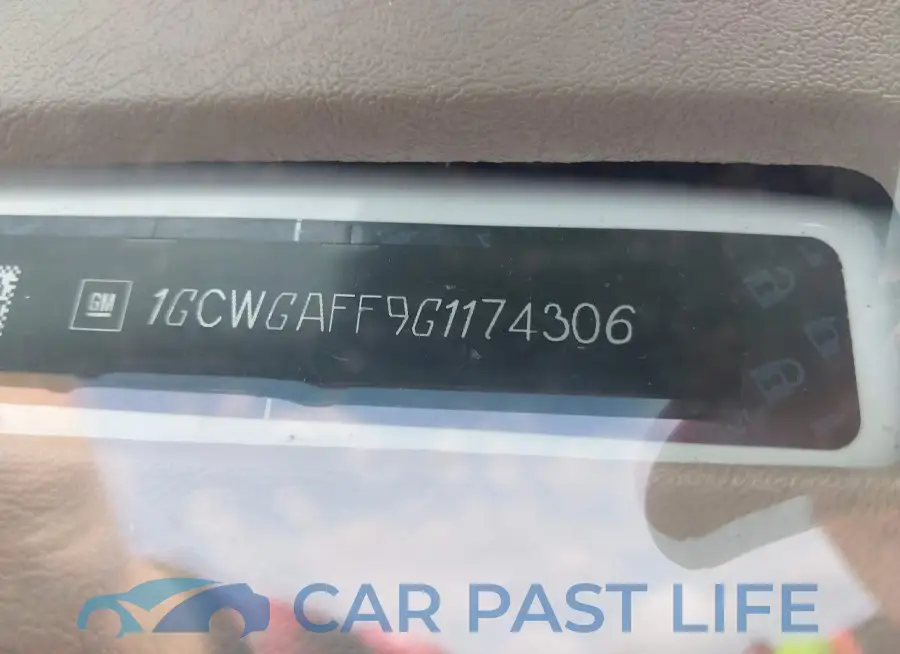 1GCWGAFF9G1174306# 9