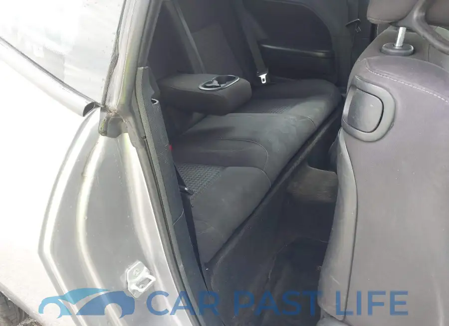 2C3CDZAG9FH701873# 8