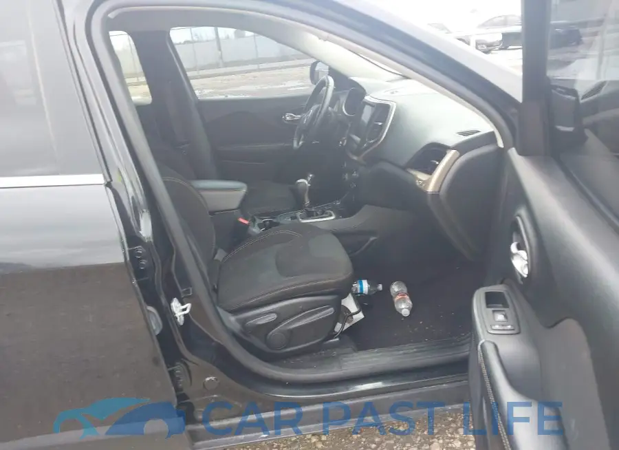 1C4PJMCS2GW211451# 4