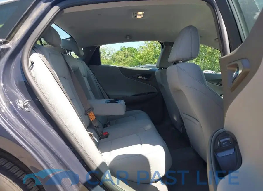 1G1ZD5ST5SF112401# 8