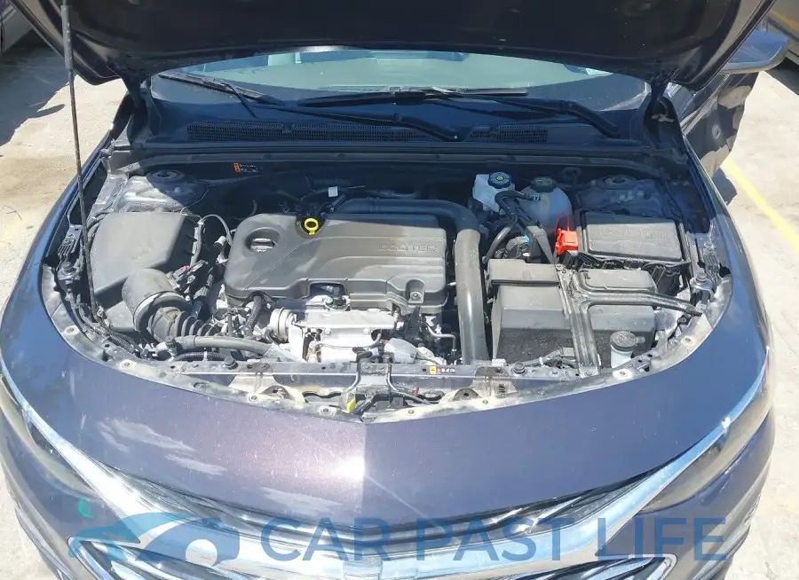 1G1ZD5ST5SF112401# 10