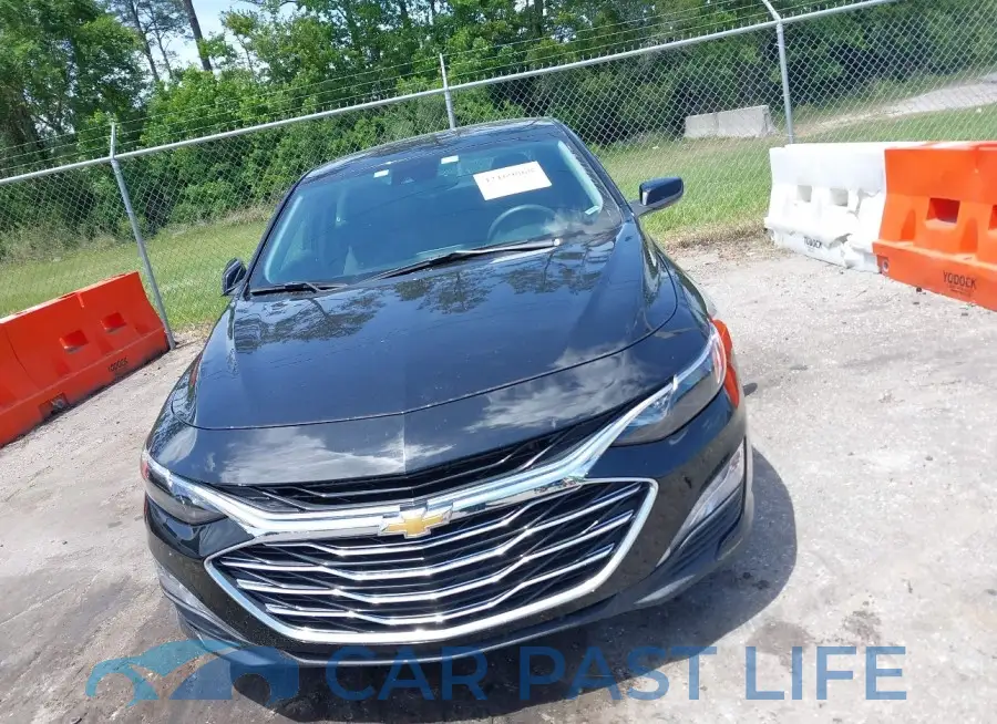 1G1ZD5ST5RF132996# 12