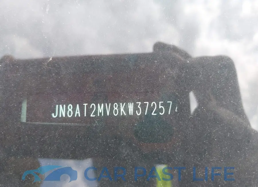 JN8AT2MV8KW372574# 9
