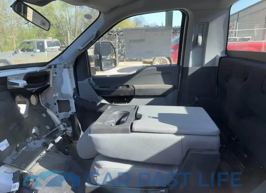 1FDUF5HT3REF16196# 5