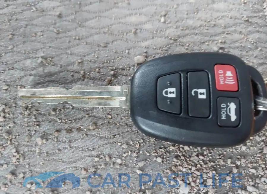 2T1BURHE7FC243336# 11