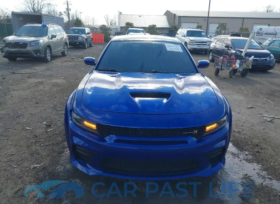2C3CDXGJ3MH522913# 12