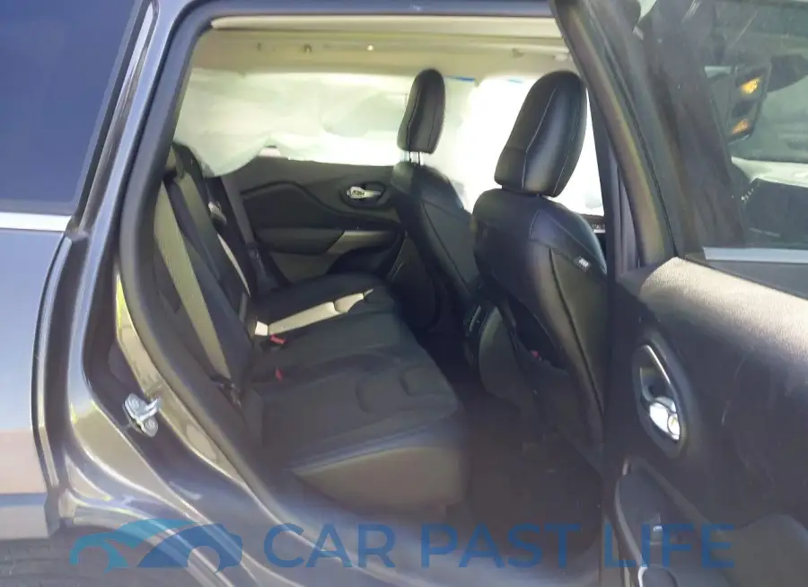 1C4PJMDX6MD209395# 8