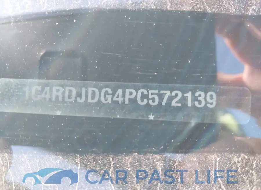 1C4RDJDG4PC572139# 9