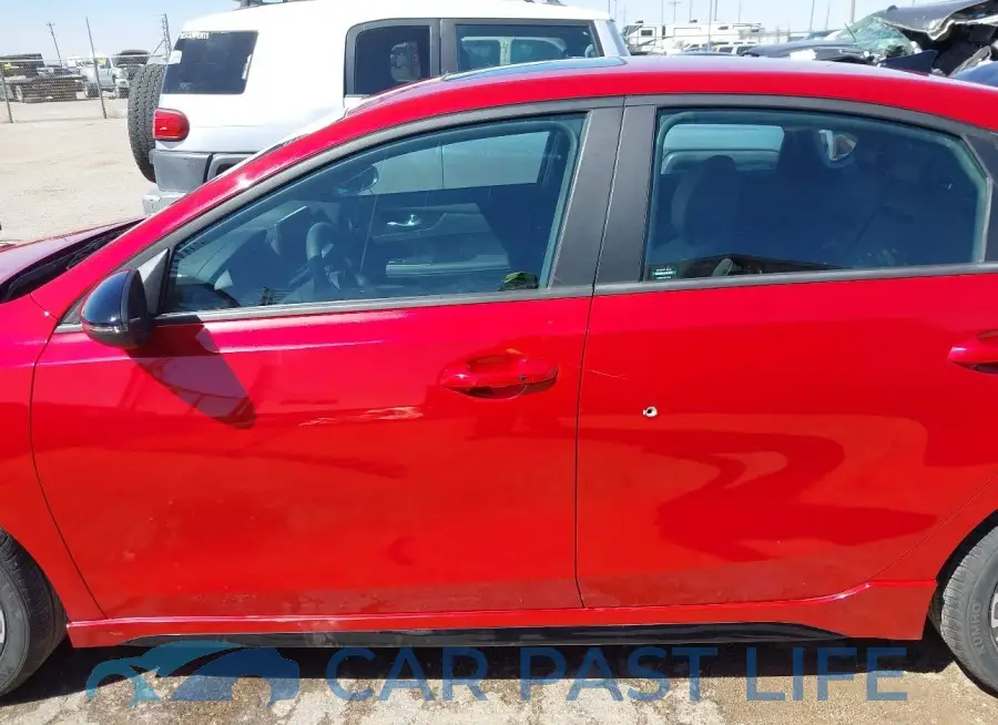 3KPF54AD9RE762249# 15