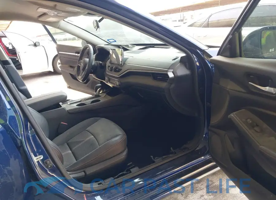 1N4BL4CV5RN318023# 5