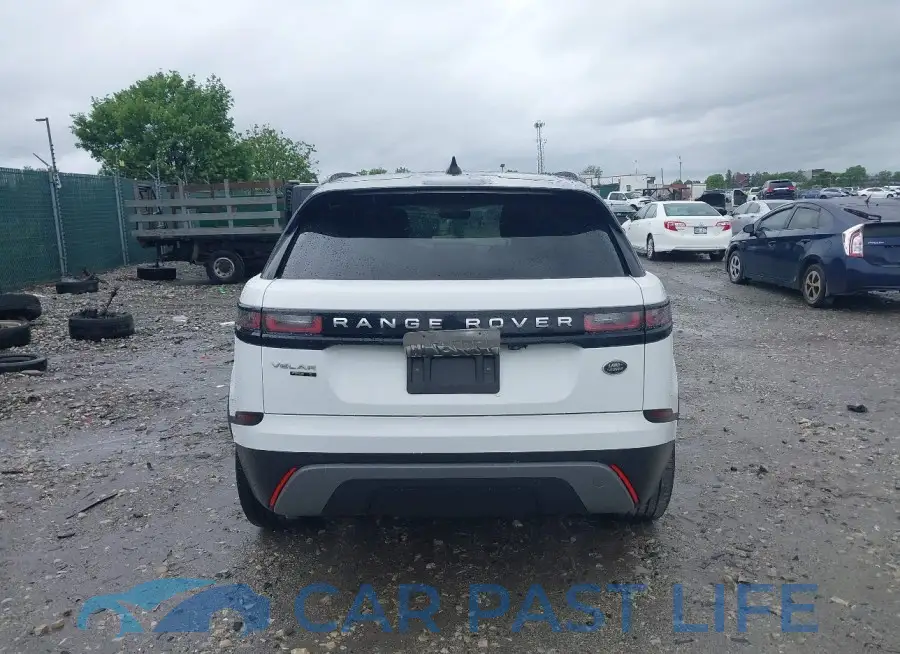 SALYB2RX6JA768739# 16