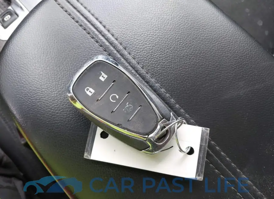 1G1ZJ5SU3GF313089# 11