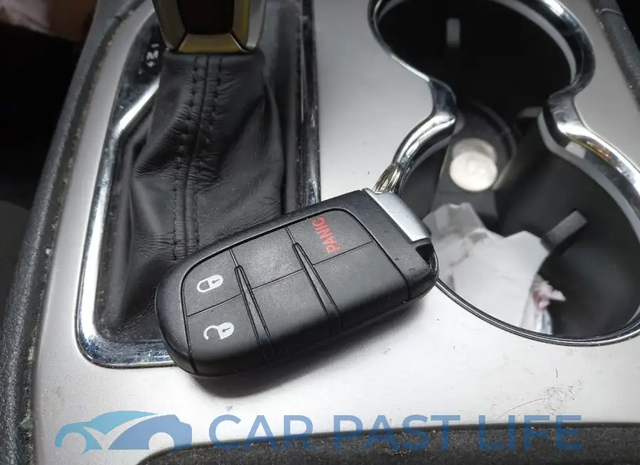 1C4RJFAG4KC706571# 11