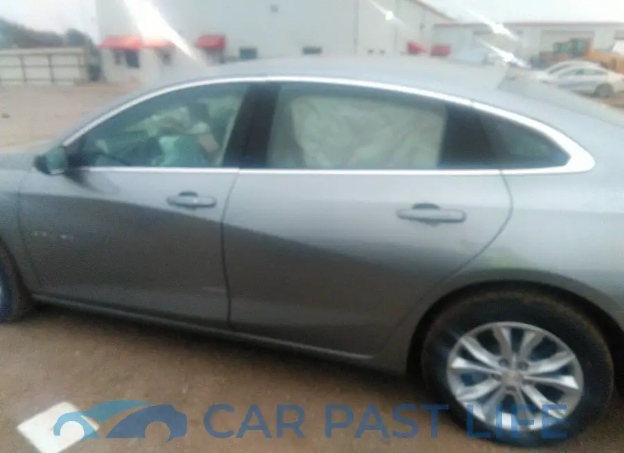 1G1ZD5ST2SF138597# 14