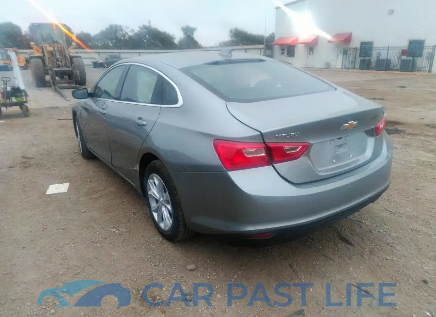 1G1ZD5ST2SF138597# 3