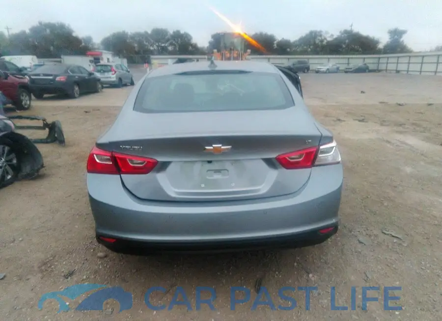 1G1ZD5ST2SF138597# 16
