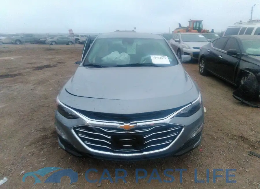 1G1ZD5ST2SF138597# 12