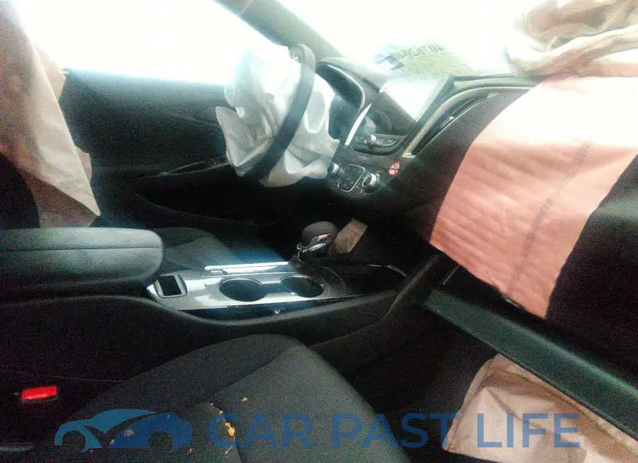 1G1ZD5ST2SF138597# 5