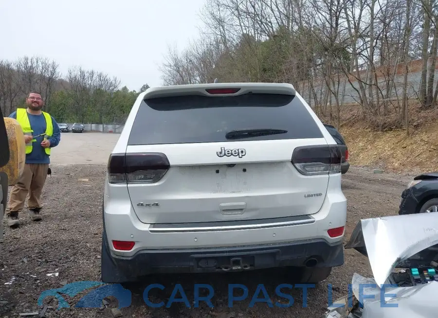 1C4RJFBG0JC144620# 17