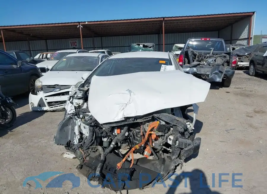 KMHE24L12GA015157# 12