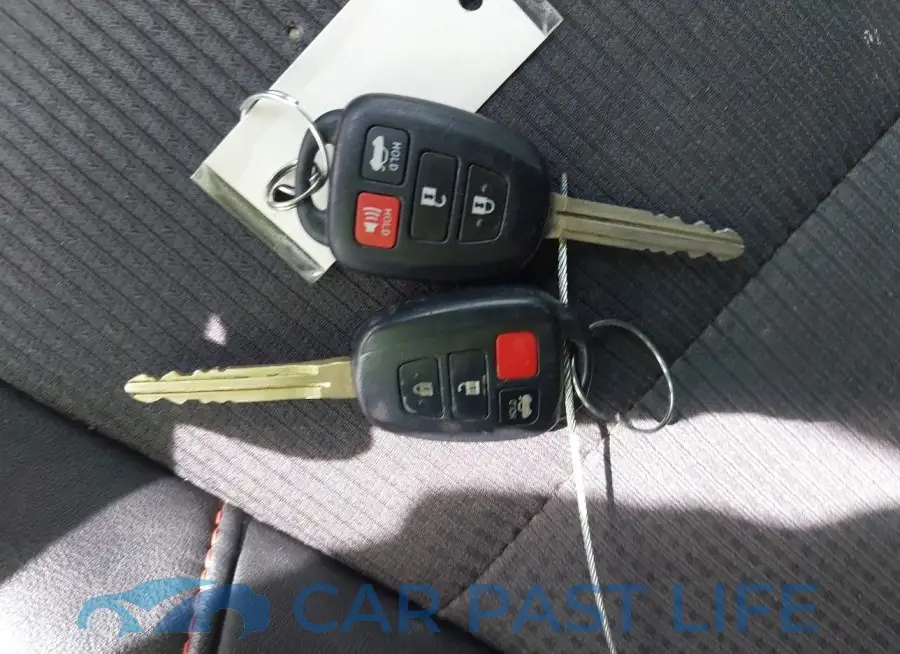 4T1BF1FK2GU176777# 11