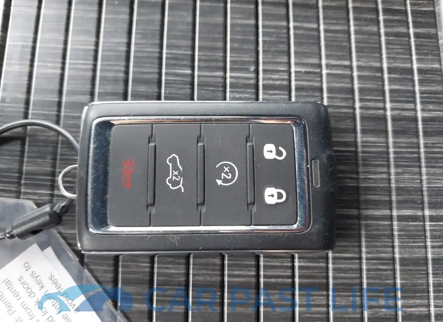 1C4SJSBP5RS131017# 11