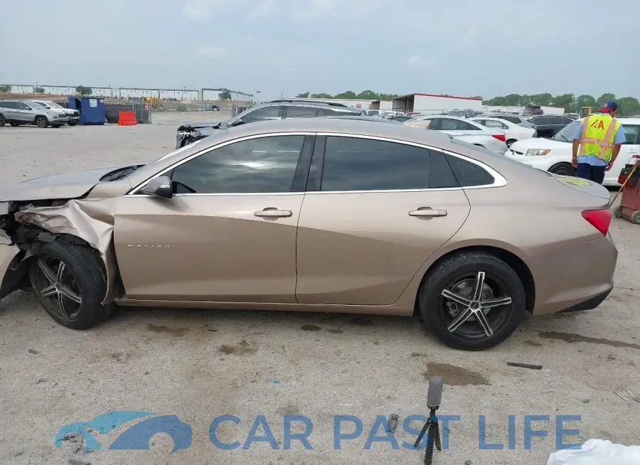 1G1ZD5ST3JF245558# 13