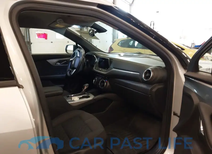 3GNKBHRS9LS612174# 5